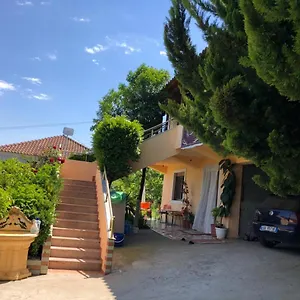 Mukaj Ferienhaus Fratar